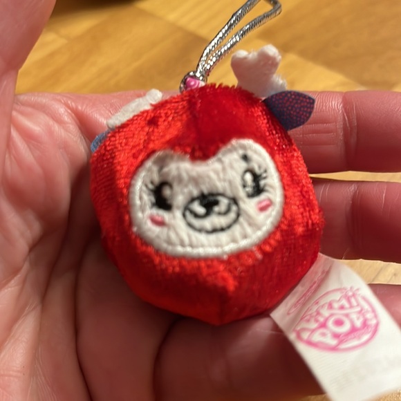 2 Pikmi Pops one blue one red - Picture 2 of 12